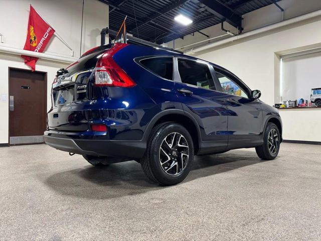 Photo of 2016 Obsidian Blue Pearl Honda CR-V
