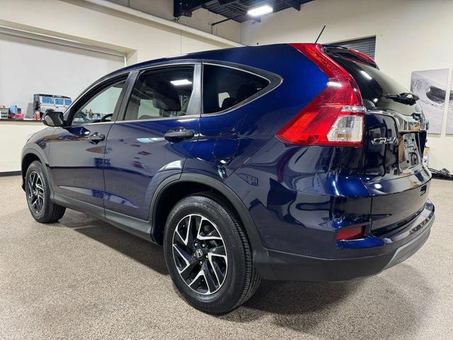 Photo of 2016 Obsidian Blue Pearl Honda CR-V