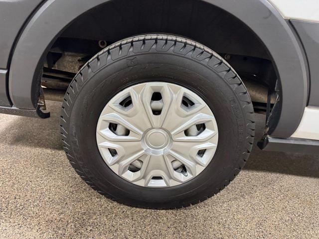 Photo of 2016 Oxford White Ford Transit-350