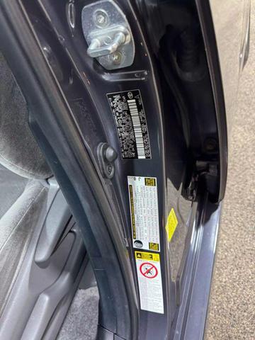Photo of 2012 Winter Gray Metallic Toyota Prius