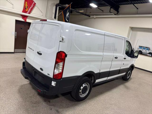 Photo of 2019 Oxford White Ford Transit-350