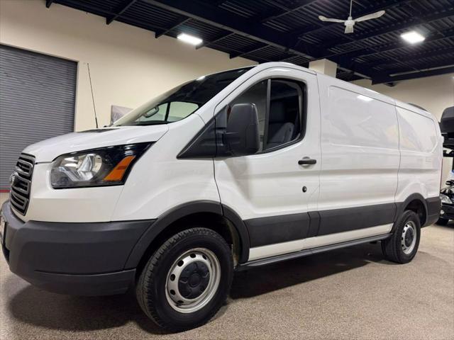 Photo of 2019 Oxford White Ford Transit-350