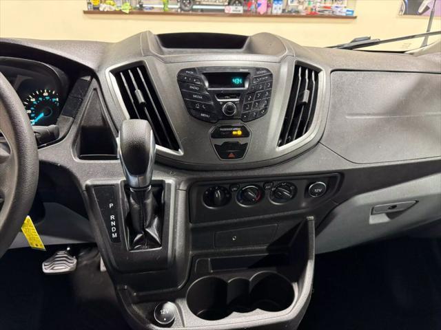 Photo of 2019 Oxford White Ford Transit-350