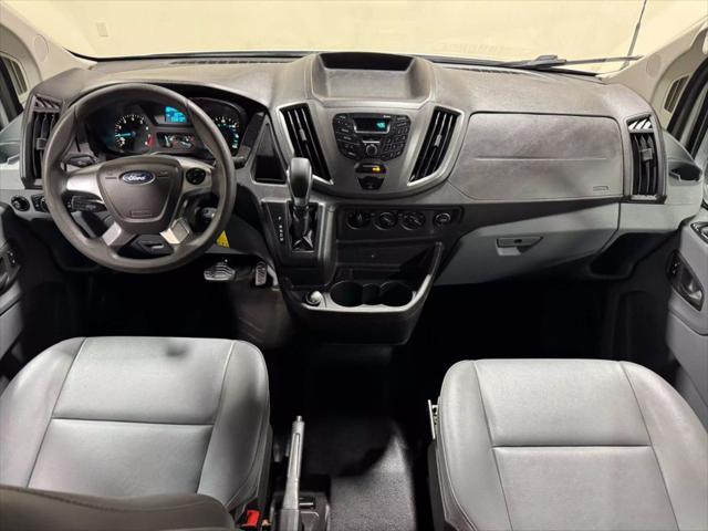 Photo of 2019 Oxford White Ford Transit-350