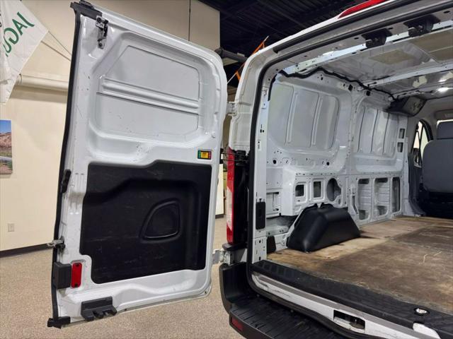 Photo of 2019 Oxford White Ford Transit-350
