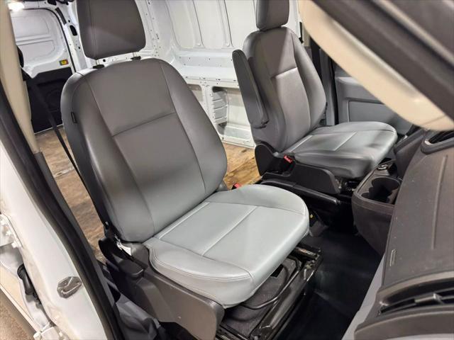 Photo of 2019 Oxford White Ford Transit-350