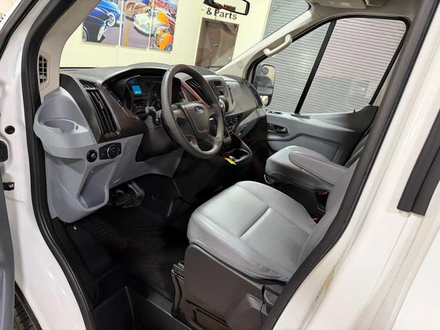 Photo of 2019 Oxford White Ford Transit-350