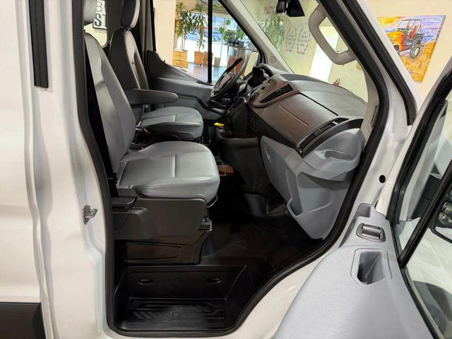 Photo of 2019 Oxford White Ford Transit-350