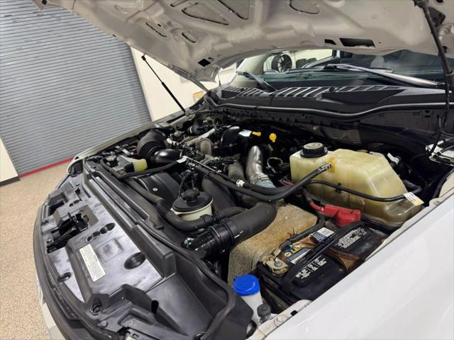 Photo of 2019 Oxford White Ford F-250