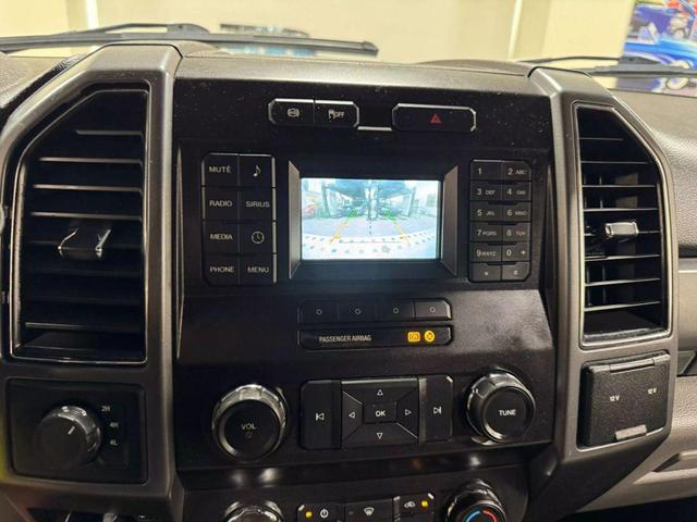 Photo of 2019 Oxford White Ford F-250