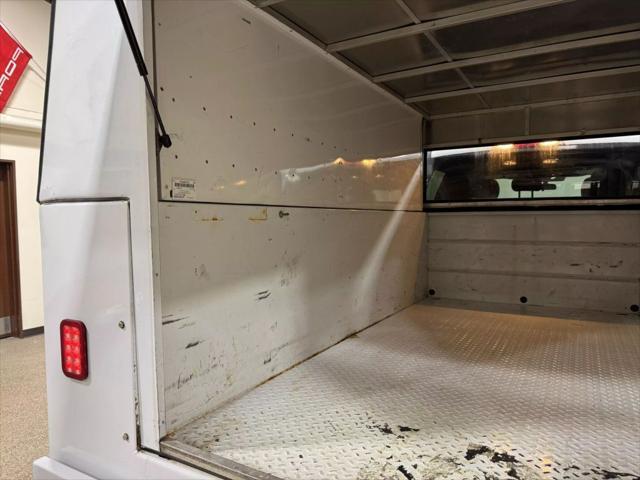 Photo of 2019 Oxford White Ford F-250