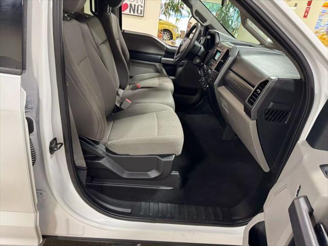 Photo of 2019 Oxford White Ford F-250