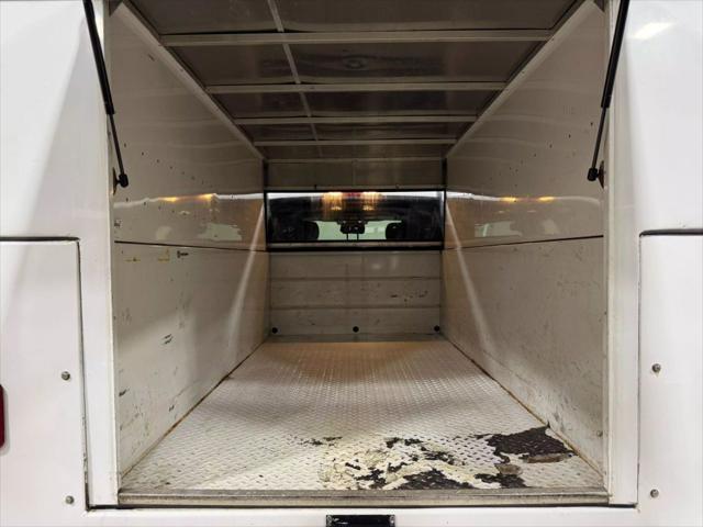Photo of 2019 Oxford White Ford F-250
