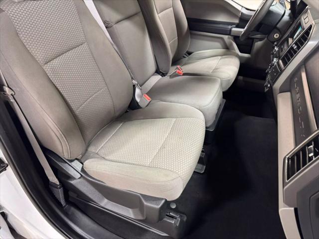 Photo of 2019 Oxford White Ford F-250