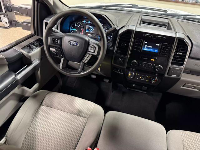 Photo of 2019 Oxford White Ford F-250