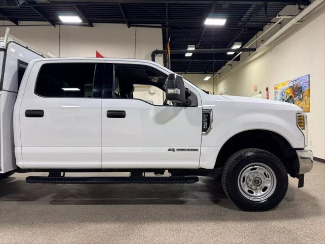 Photo of 2019 Oxford White Ford F-250