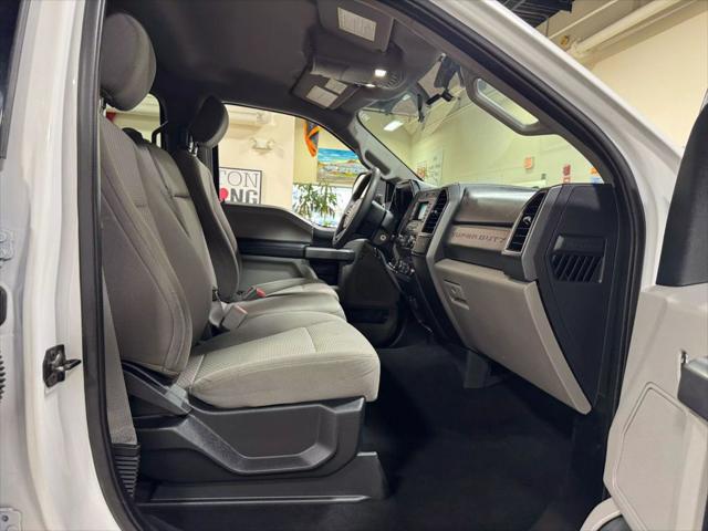 Photo of 2019 Oxford White Ford F-250