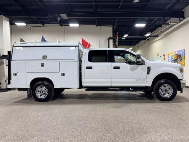 Photo of 2019 Oxford White Ford F-250