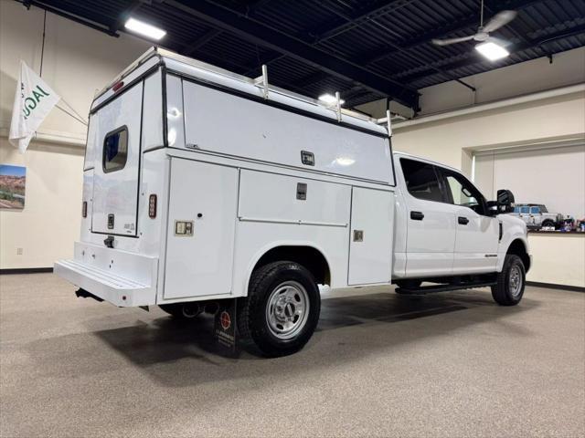 Photo of 2019 Oxford White Ford F-250