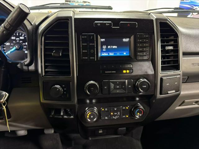 Photo of 2019 Oxford White Ford F-250