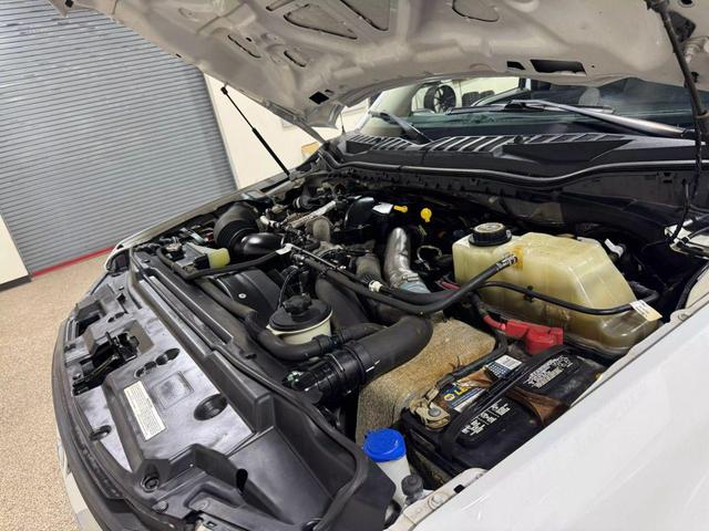 Photo of 2019 Oxford White Ford F-250