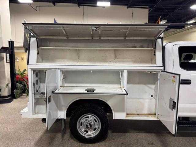 Photo of 2019 Oxford White Ford F-250