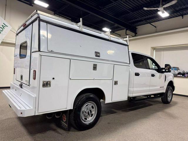 Photo of 2019 Oxford White Ford F-250