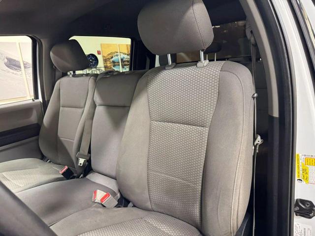 Photo of 2019 Oxford White Ford F-250