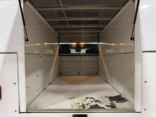 Photo of 2019 Oxford White Ford F-250