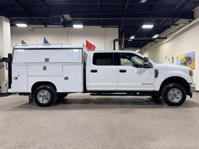 Photo of 2019 Oxford White Ford F-250