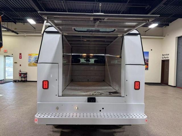 Photo of 2019 Oxford White Ford F-250