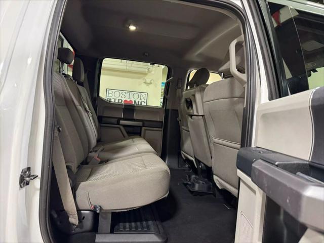 Photo of 2019 Oxford White Ford F-250