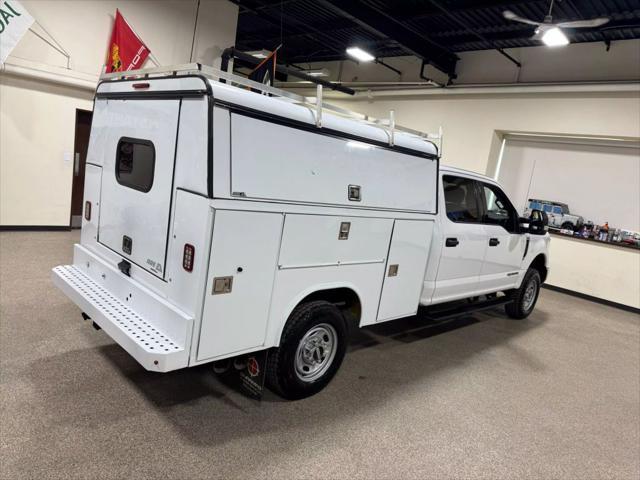 Photo of 2019 Oxford White Ford F-250