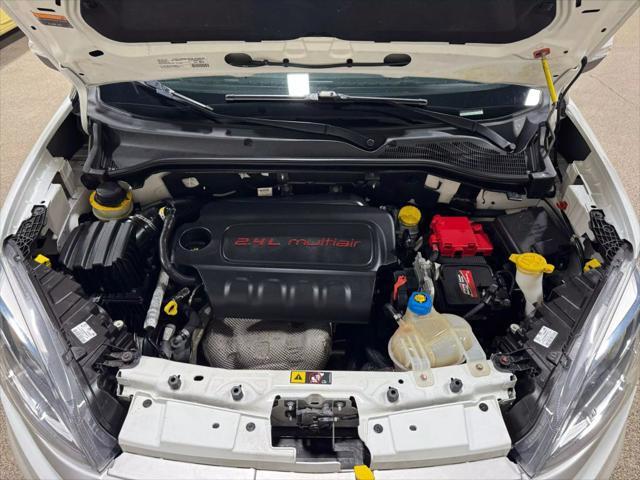 Photo of 2019 Bright White RAM ProMaster City