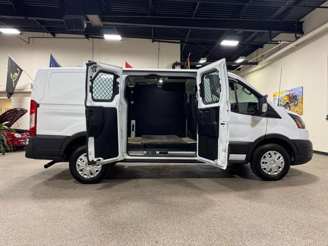 Photo of 2020 Oxford White Ford Transit-250