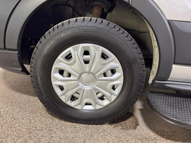 Photo of 2015 Silver Ford Transit-350