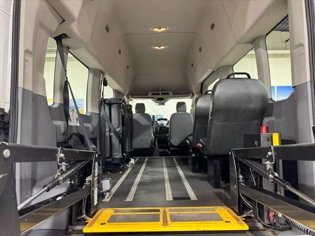 Photo of 2015 Oxford White Ford Transit-350