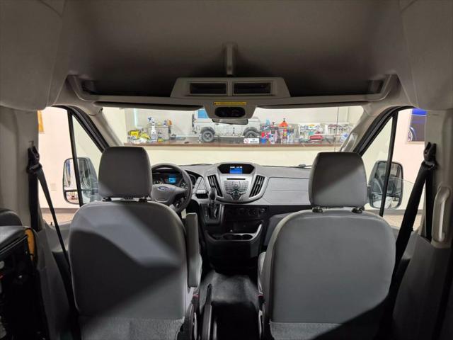 Photo of 2015 Oxford White Ford Transit-350