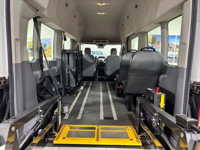 Photo of 2015 Oxford White Ford Transit-350
