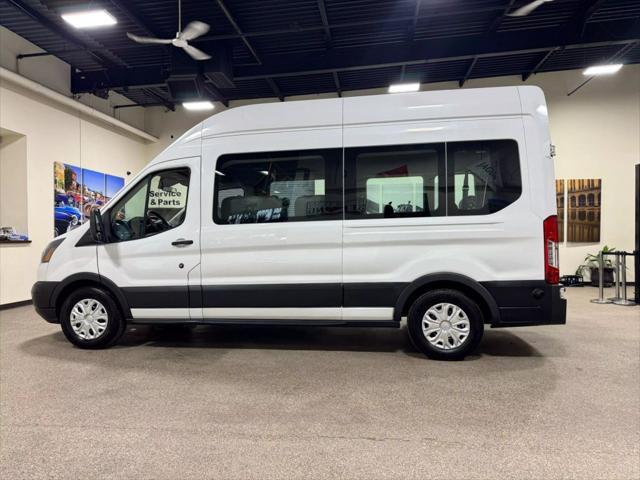 Photo of 2015 Oxford White Ford Transit-350