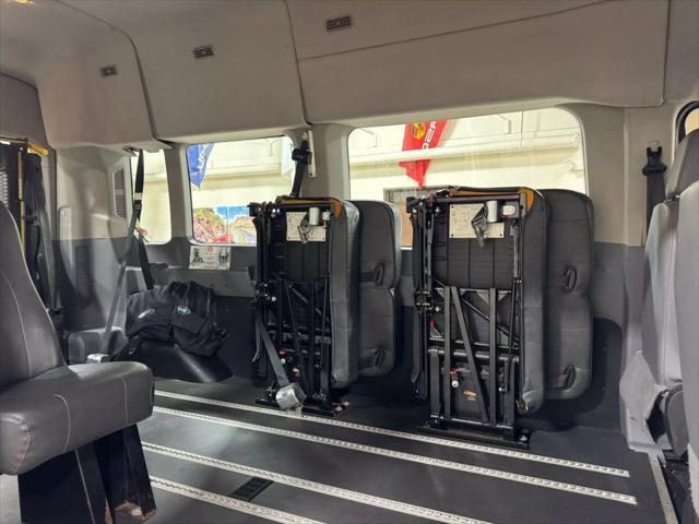 Photo of 2015 Oxford White Ford Transit-350