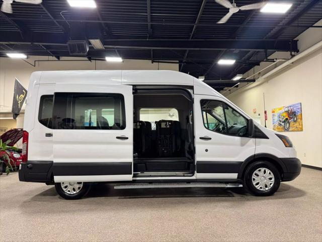 Photo of 2015 Oxford White Ford Transit-350