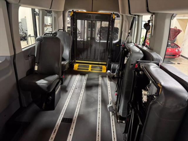 Photo of 2015 Oxford White Ford Transit-350