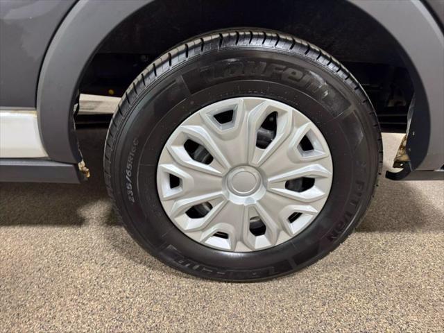 Photo of 2015 Oxford White Ford Transit-350