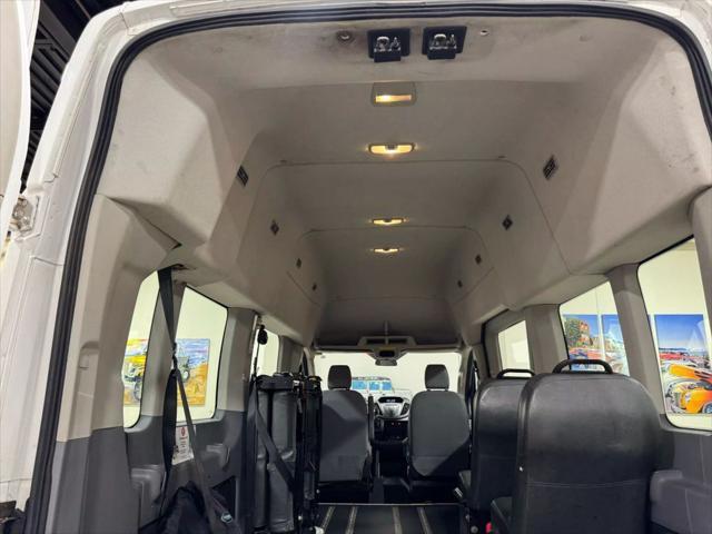 Photo of 2015 Oxford White Ford Transit-350