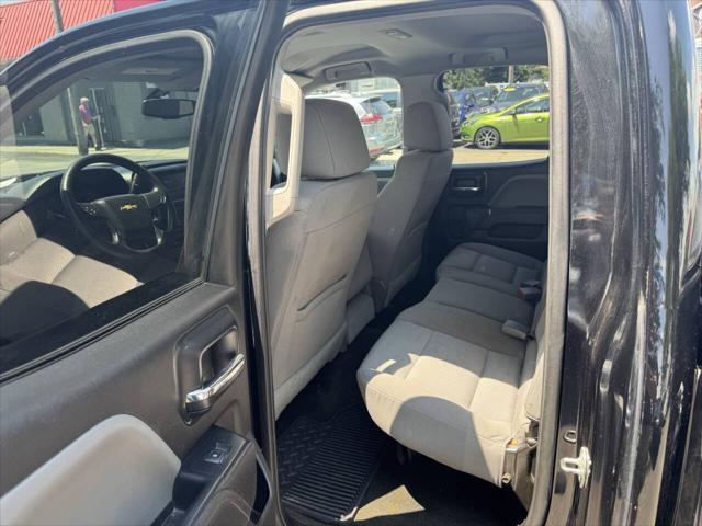 Photo of 2017 Black Chevrolet Silverado 1500