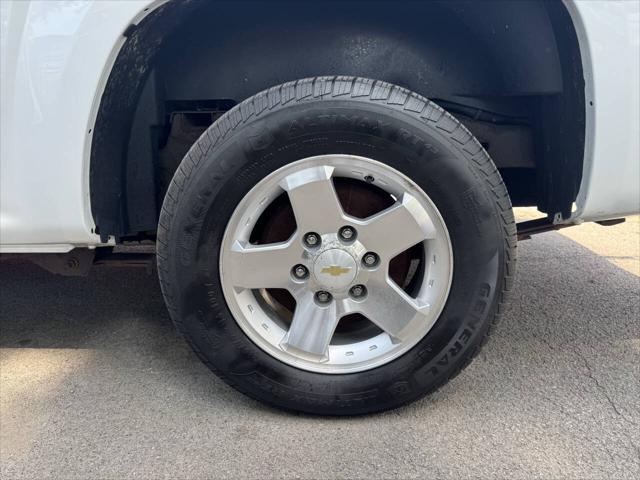 Photo of 2012 White Chevrolet Colorado