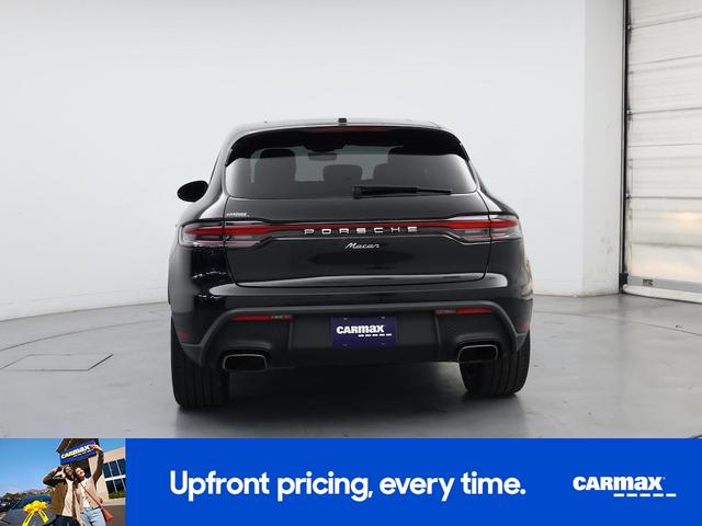 Photo of 2022 Black Porsche Macan