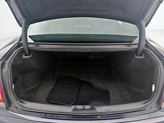 Photo of 2019 Gray Chrysler 300