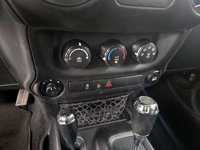 Photo of 2017 Black Jeep Wrangler